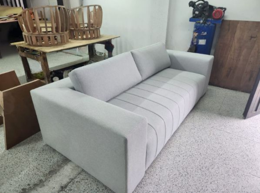 Sofa_gris_mamol